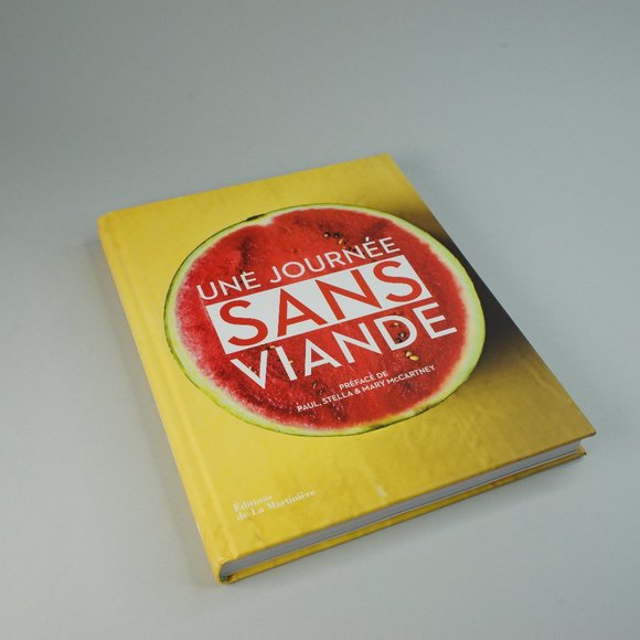 Une Journée Sans Viande / No meat recipe book - Picture 1 of 8